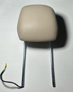08-14 Mercedes C250 C300 C350 / 10-16 E350 E450 E550 Coupe Front Left Driver or Right Passenger Headrest