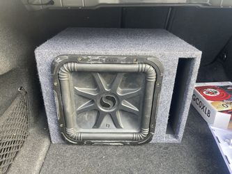 12in Kicker Box With Amp 700