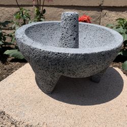 Molcajete de piedra volcánica 10”