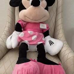 Large Minnie, Mouse Stuffed Animal New Tag Still Attached.