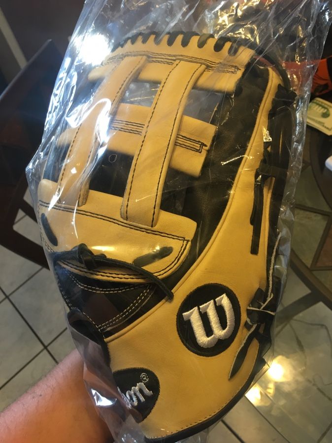 Wilson A2K Baseball Glove for Sale in Lodi, CA - OfferUp