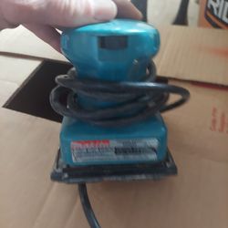 Marita vibrating Sander