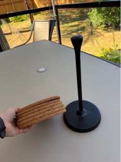 Paper towel holder