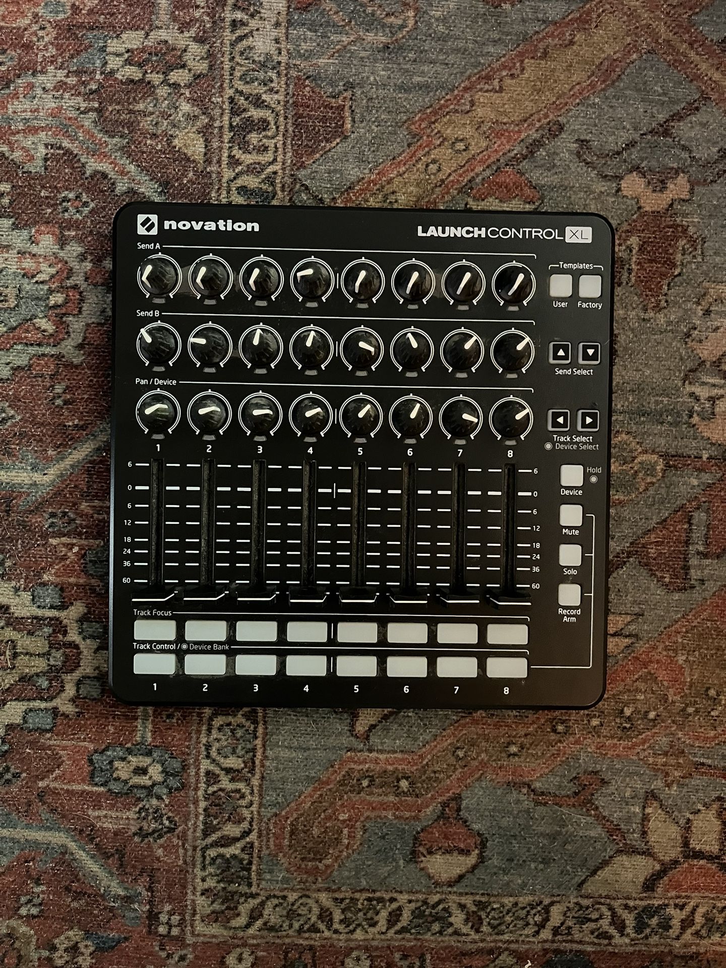 Novation Launch Control XL Black Used