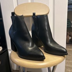 Black Boots
