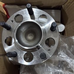 Wheel hub