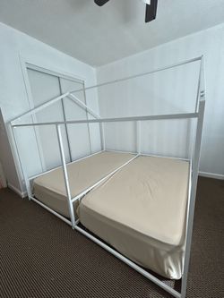 Double Twin house bed - brand new
