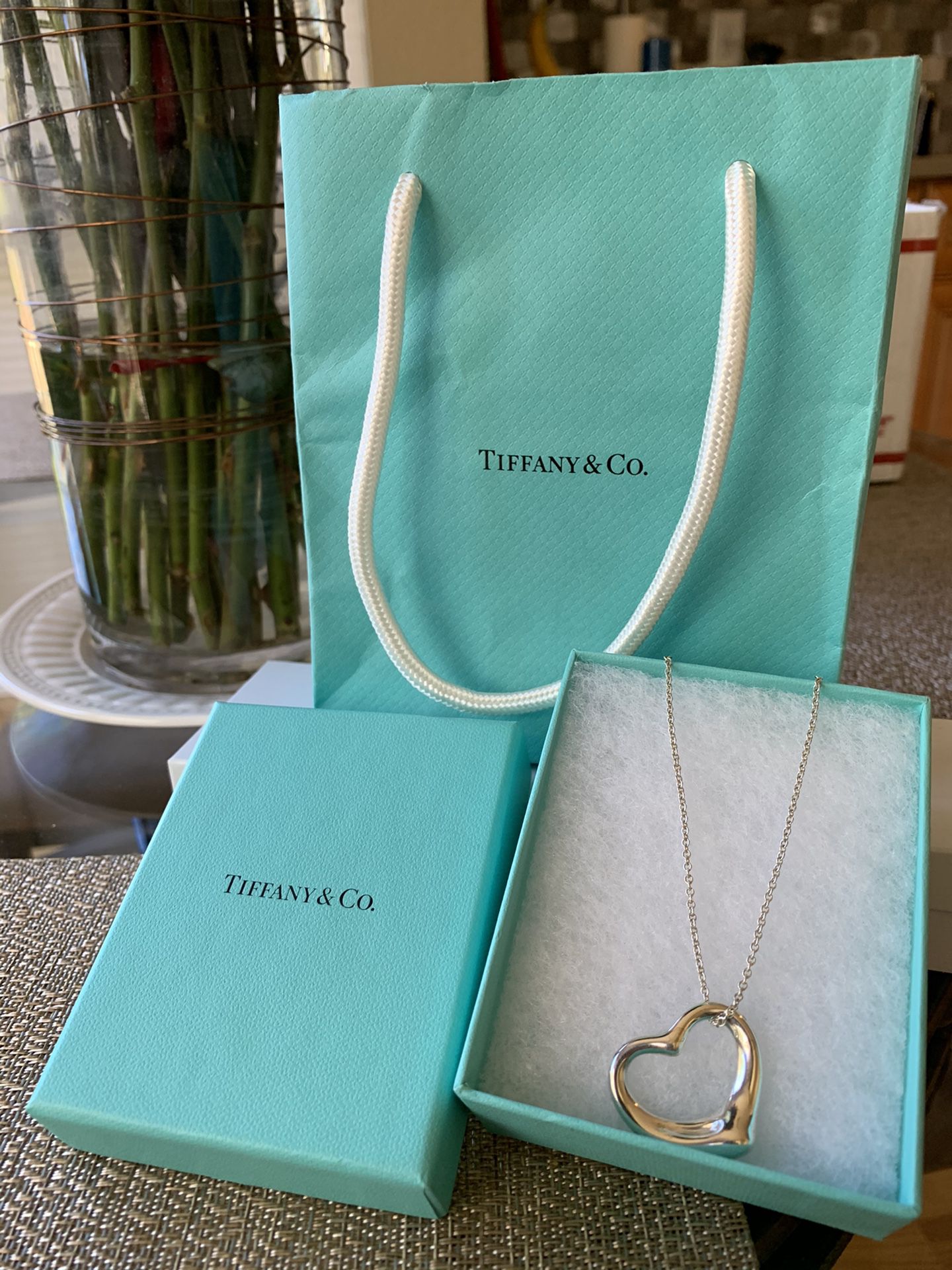 RARE** Tiffany & Co. Elsa Peretti large heart pendant with 18” chain 925 Silver