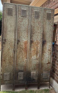 Metal locker