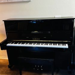 Yamaha Piano 