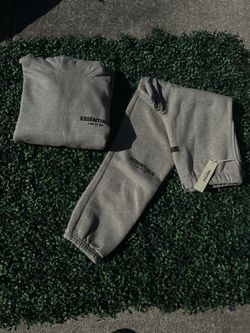 Essential Hoodie And Sweats