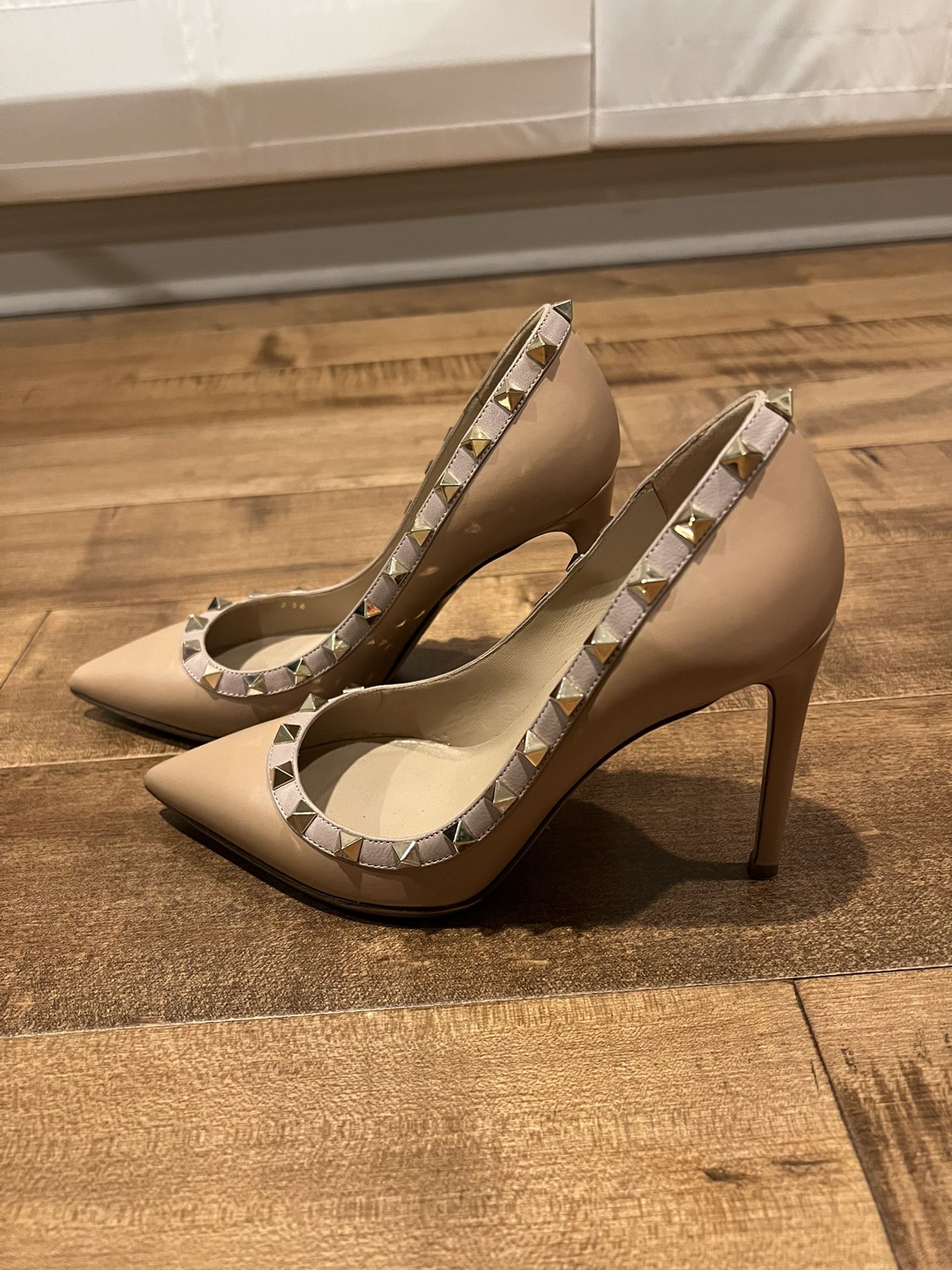 Valentino heels for in Arcadia, CA -