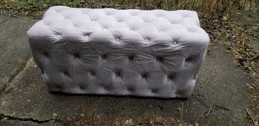 Light Pink Tufted Rectangle Ottoman