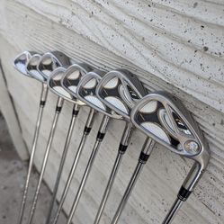 Taylormade R7 Draw Irons SW PW-4