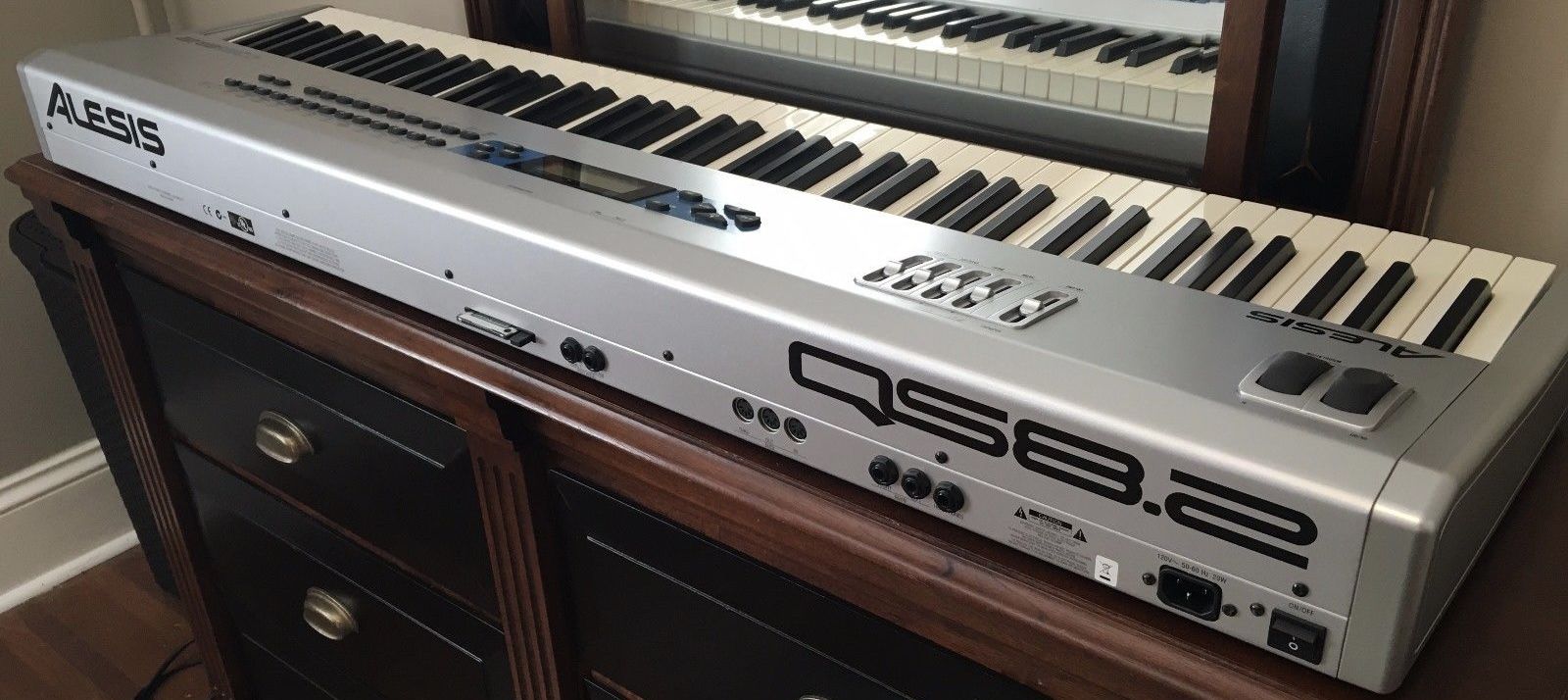 Alesis QS 8.2
