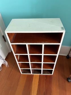Wood cubby shelf