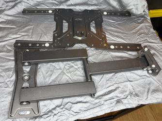 Full Motion TV Wall Mount Articulating Swivel Tilt 26-55” Flat Screen TV