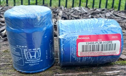 2 NEW HONDA OEM SPIN-ON ENGINE OIL FILTERS PART NUMBER 15400-PLM-AOP2E RETAILS FOR $14 EA @ AUTOZONE