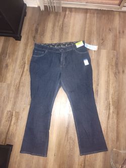 Boot Cut Mid-Rise Womens 24W Womens Plus Size (FREE Belton porch pickup)