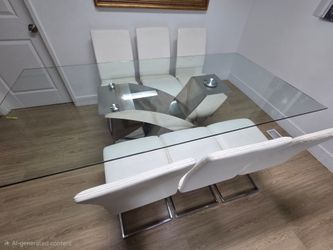 Dining room table