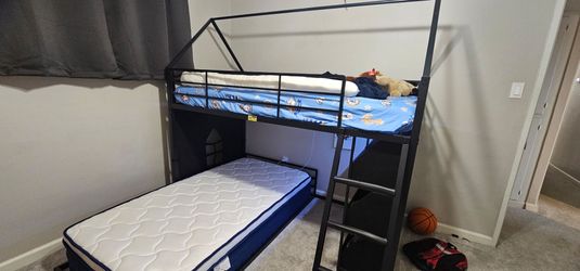 Metal House Loft bed with 2 twin  Mattresses