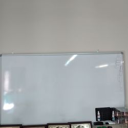 White board 70 x 40