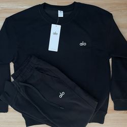 Alo Sweater Pants Set