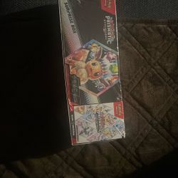 Pokémon Prismatic Evolutions Surprise Box
