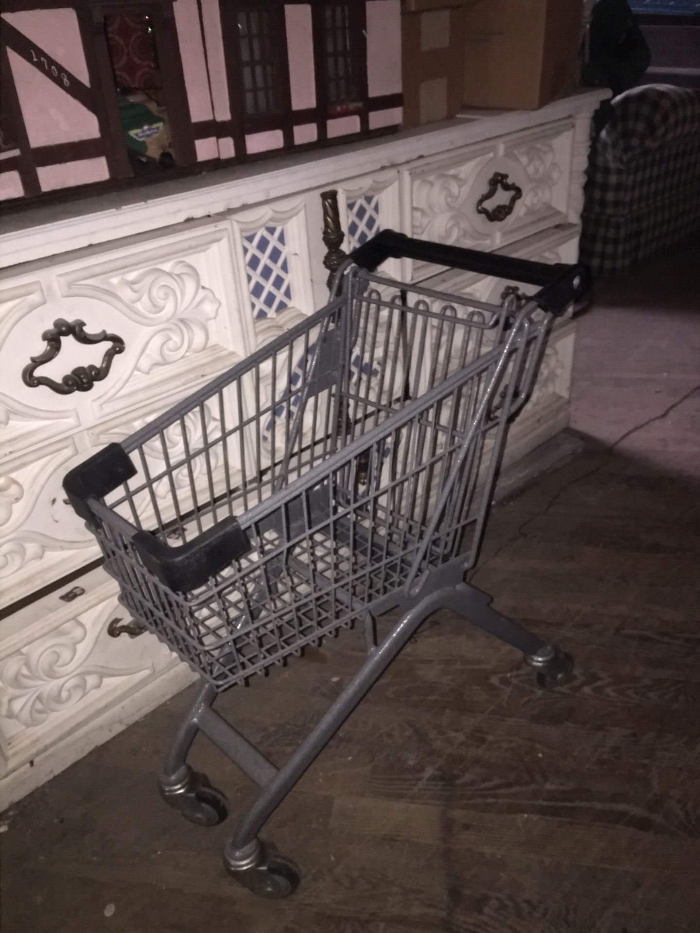 Child shopping cart