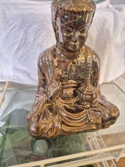Golden Buddha Statue