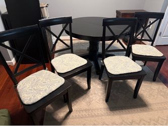 Black Round Pedestal Dining Table Set with Leaf – Seats 4–6
