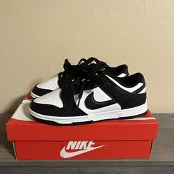 Nike Dunk Low Panda Size 8 Mens