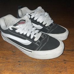 Vans Knu Skool-Size 7.0-Fair Conditon