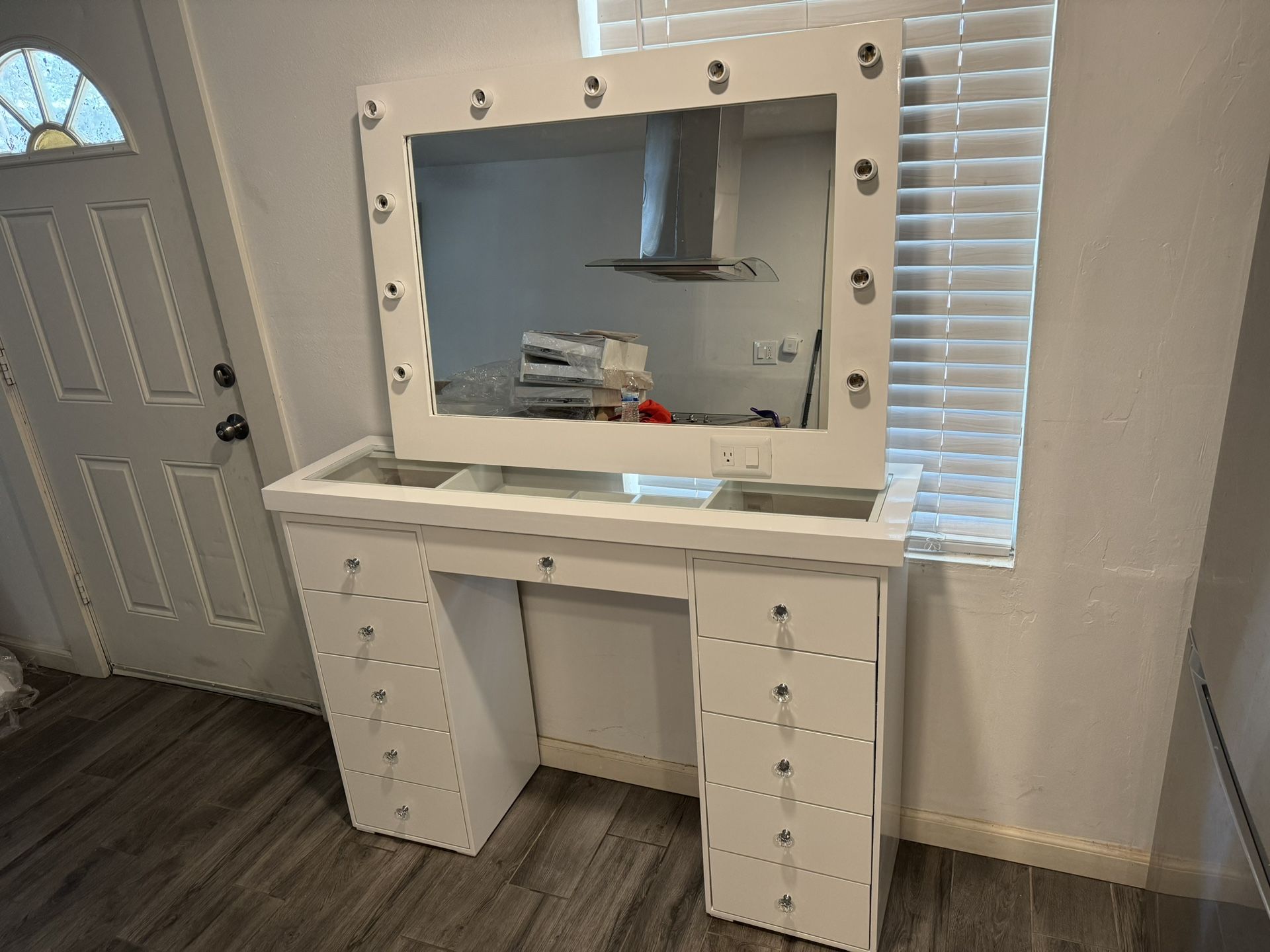 Makeup Vanity Set