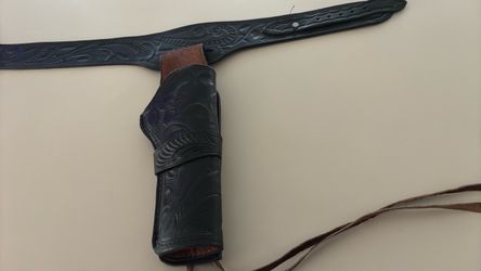 Black leather 38” western holster belt