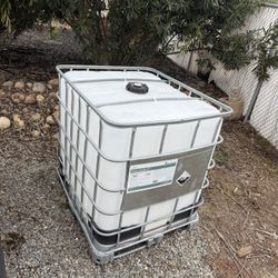 Free Water Container 