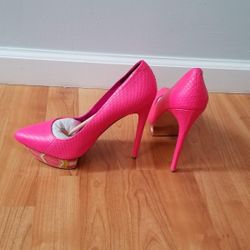 LIKE NEW IVY KIRZHNER PINK WOMEN'S HEELS
