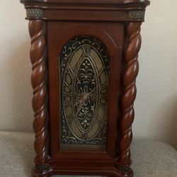 Vintage 14” Bombay Cherry Wood Mantel Shelf Quartz Clock W/ Door Working!