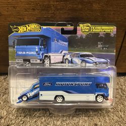 Hot Wheels Ford Capri GR5 & Fleet Flyer Team Transport 