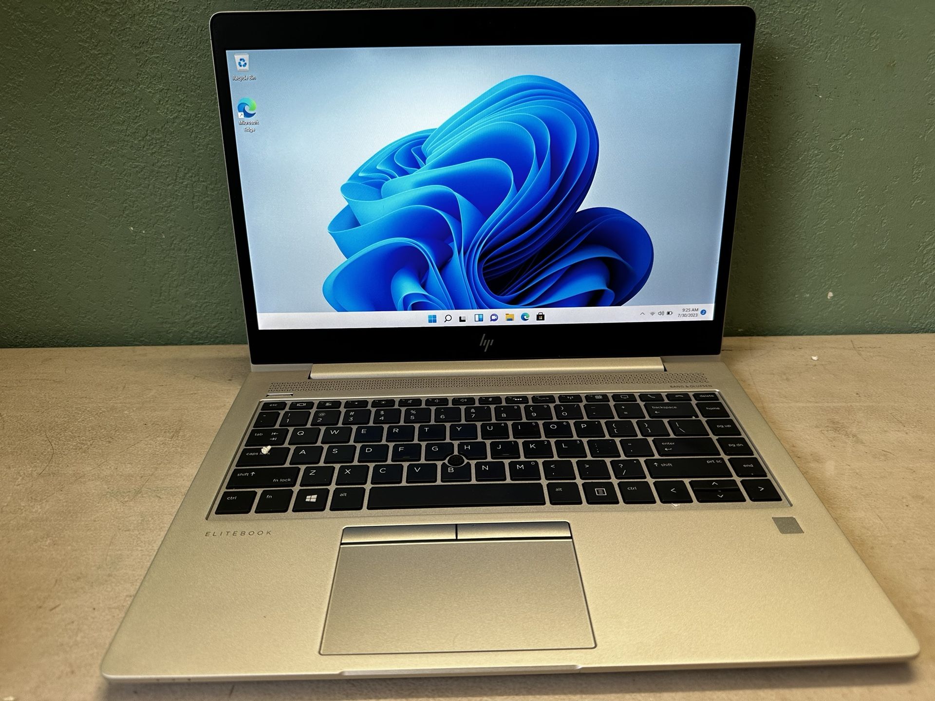 HP EliteBook 745 G5 	 