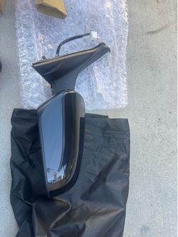 2016-2017 Toyota Camry hybrid mirror