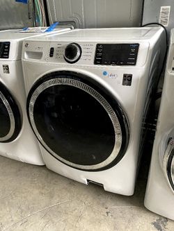 GE 27 FRONT LOAD STACKABLE WASHER WHITE 500 for Sale in Miami