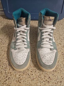 Nike Air Jordan 1 High-Top Sneakers