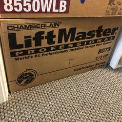 Liftmaster 8075 Chain Drive Opener, New