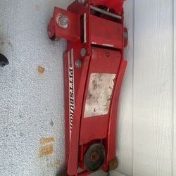 Pittsburgh 3 Ton floor Jack 