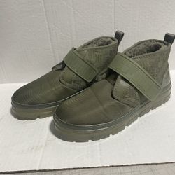 UGG Women's Neumel Graphic Monogram Sheepskin Boots Green 1140150 Size 10 NEW