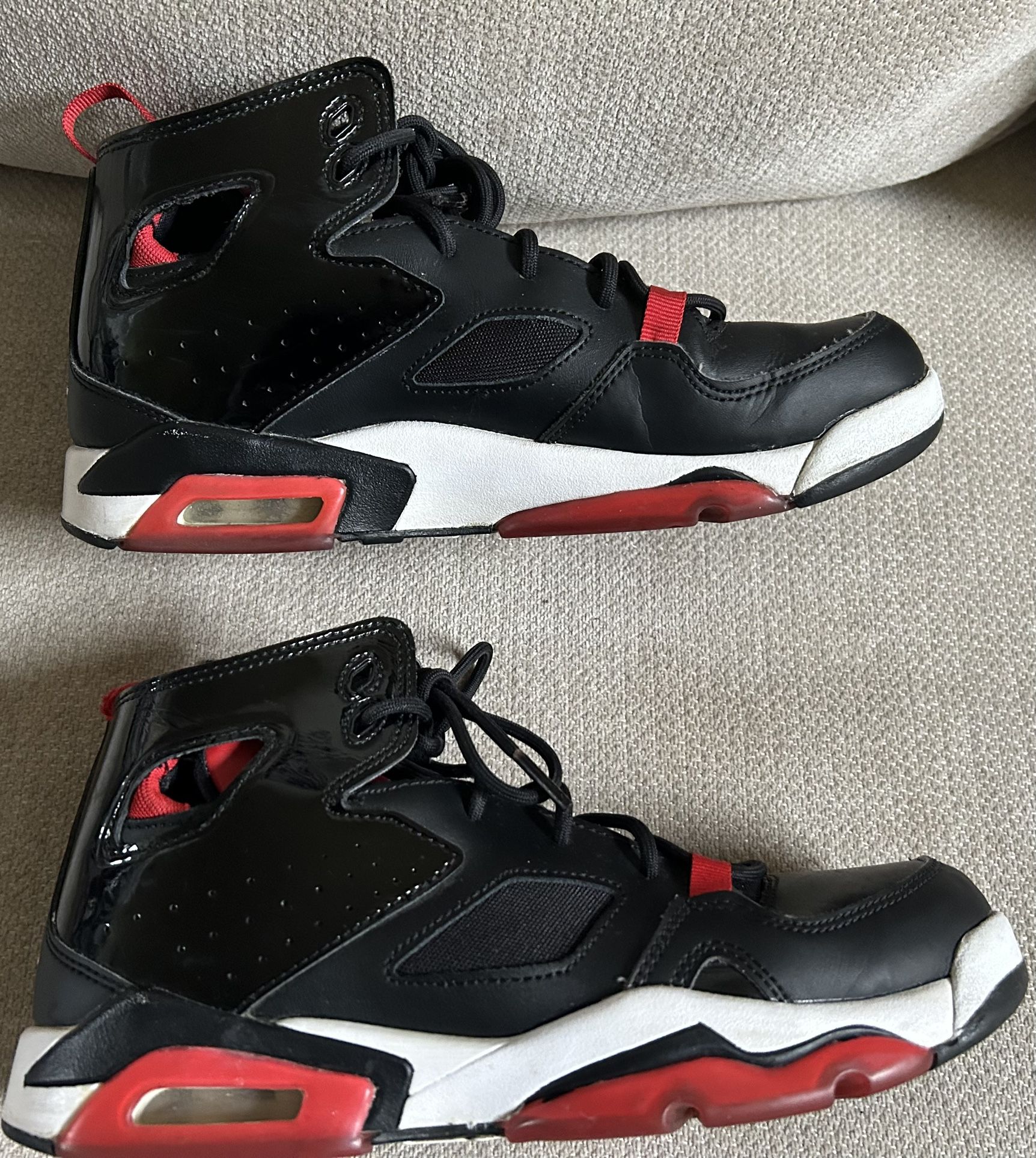 Girl / Boy Jordan's Size 6.5