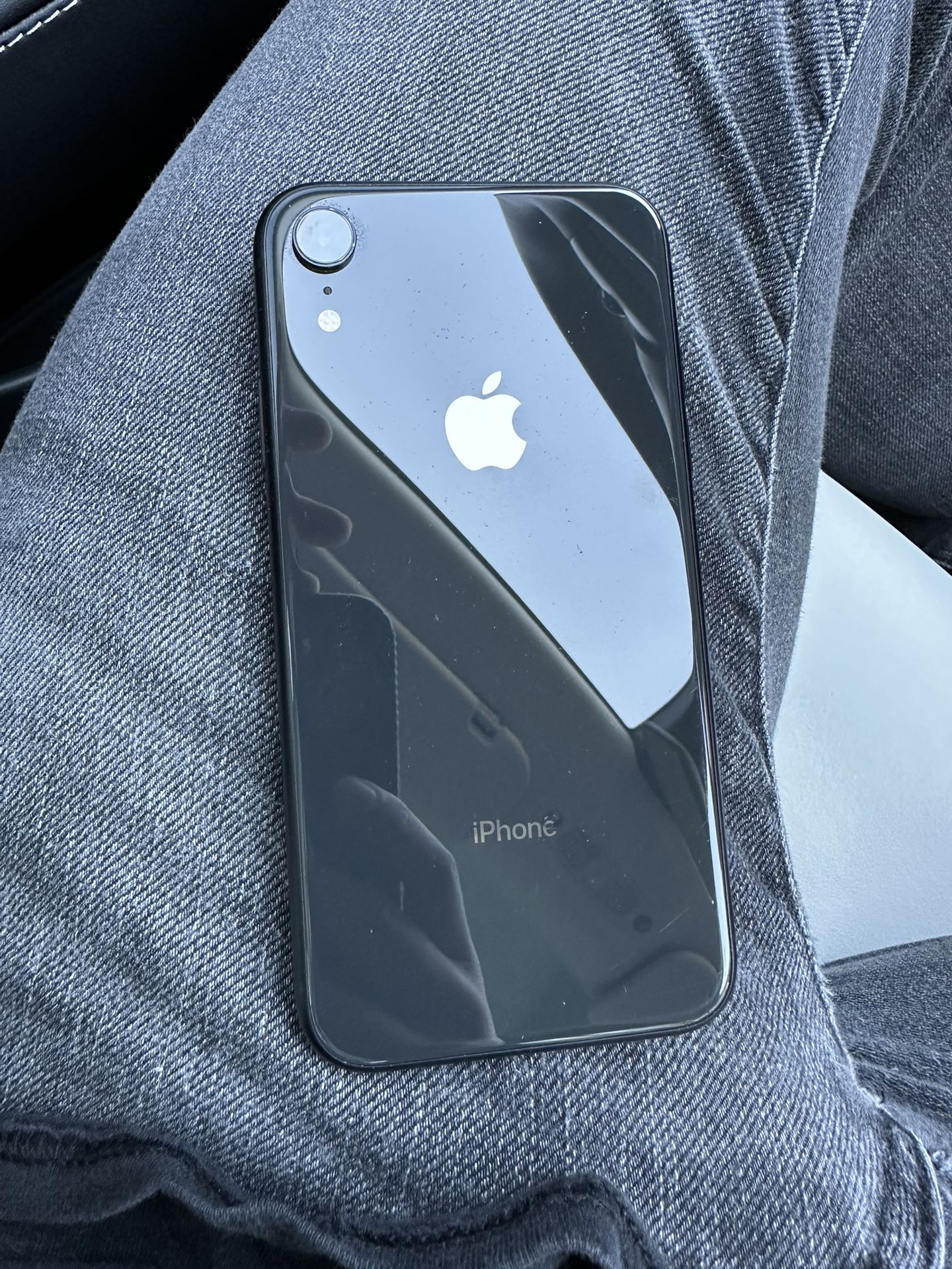 iPhone XR works For AT&T