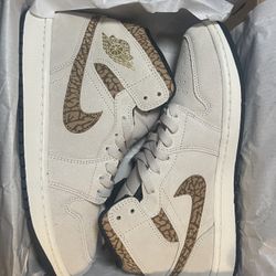 AIR JORDAN 1 MID SE