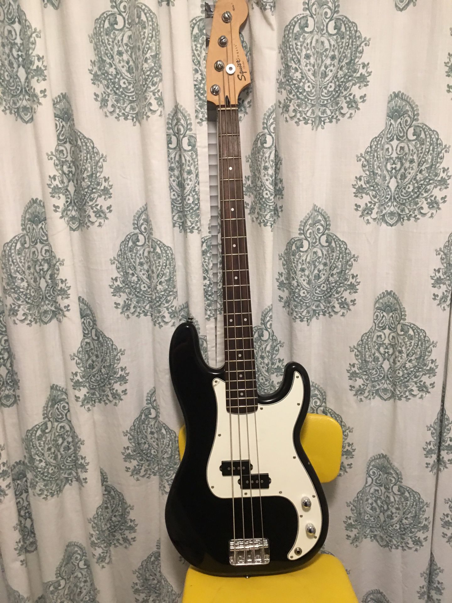 Fender Squier Pbass Precision Bass Guitar